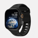 Bracelet sport en silicone noir pour Apple Watch Ultra.